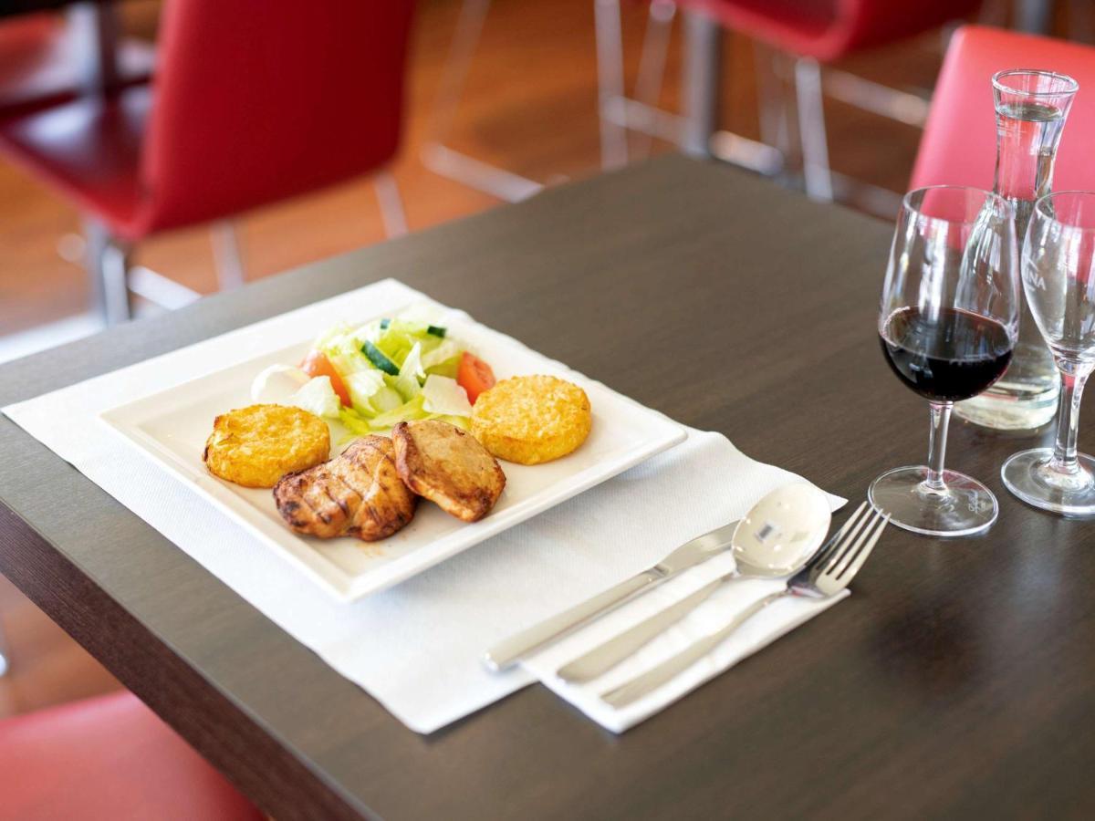 Ibis Fribourg Hotell Exteriör bild