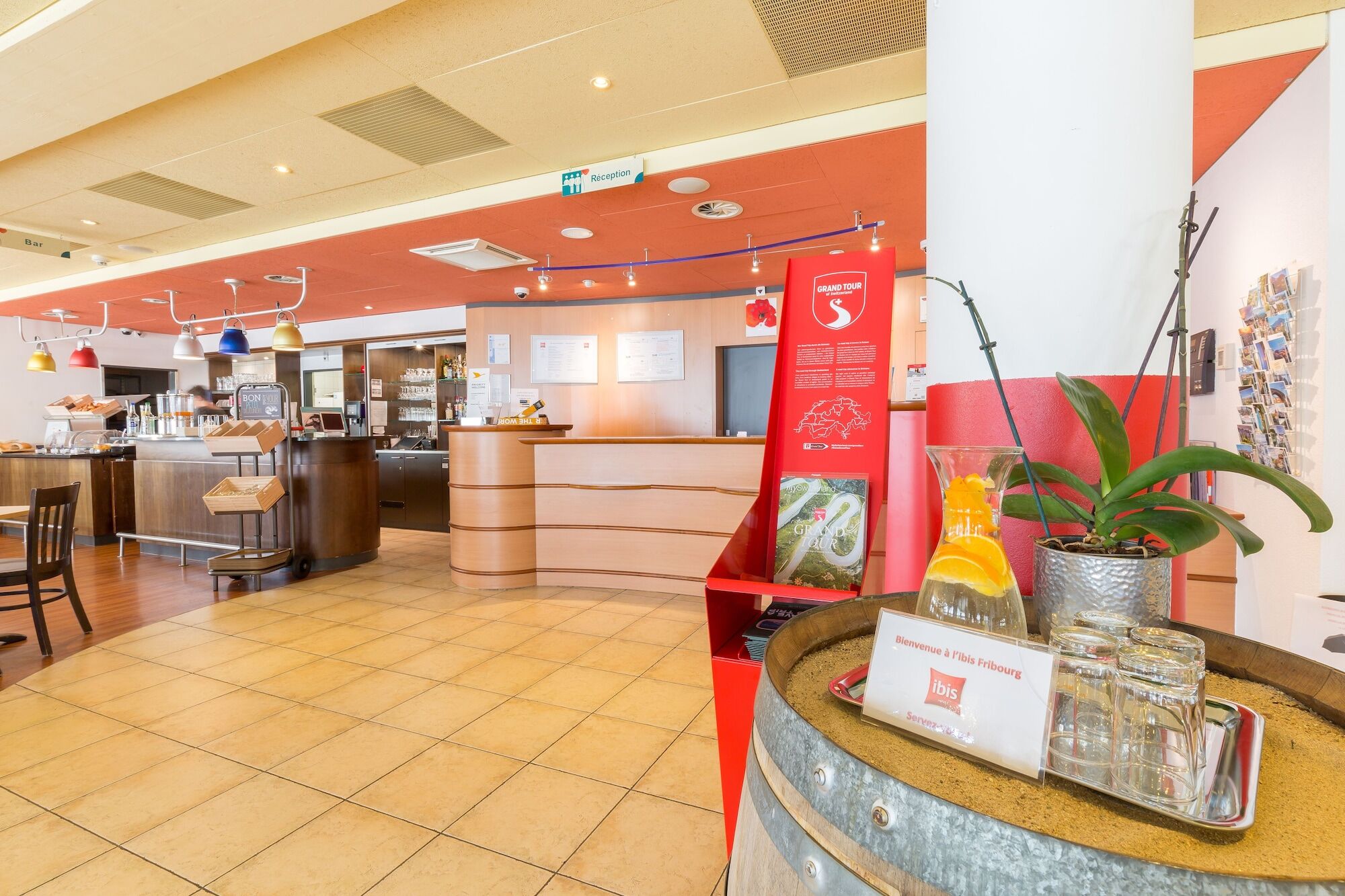 Ibis Fribourg Hotell Exteriör bild