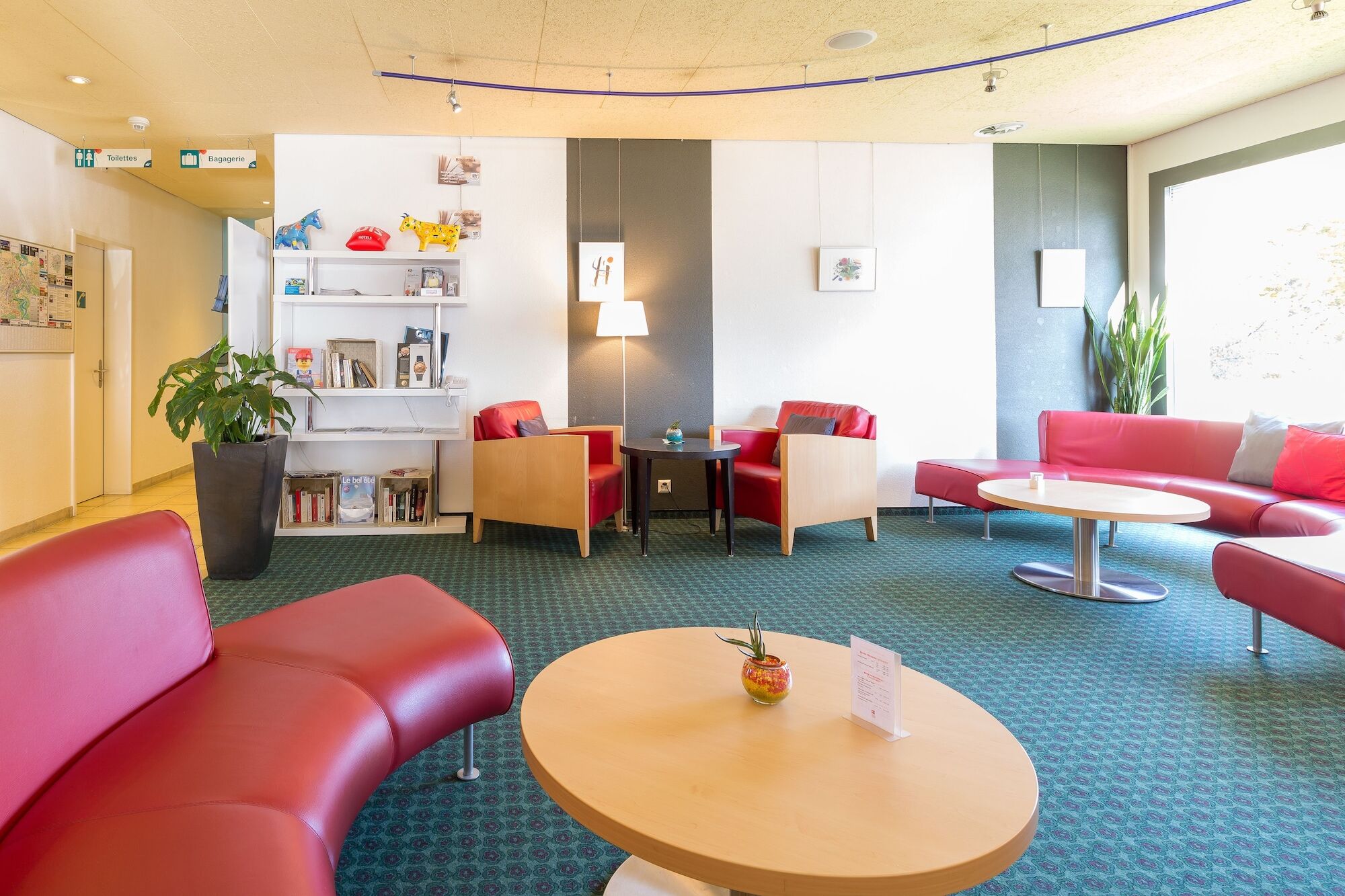Ibis Fribourg Hotell Exteriör bild